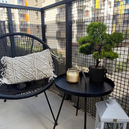 Modern Apartment Near To The Chopin'S Airport Cybernetyki 2A Warszawa Eksteriør bilde