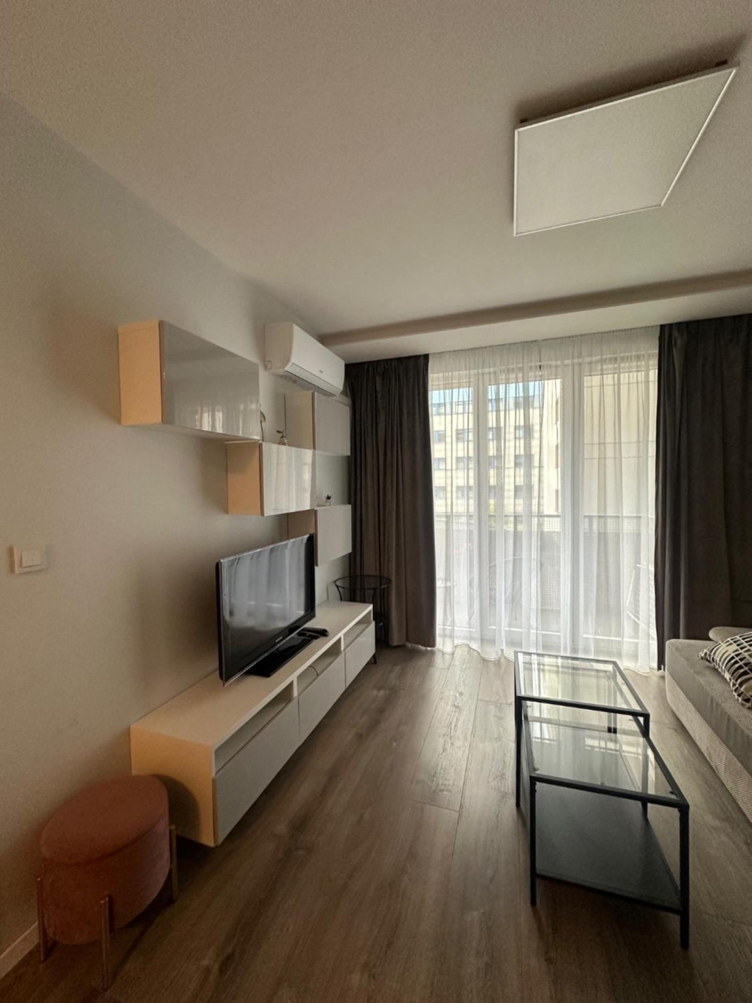 Modern Apartment Near To The Chopin'S Airport Cybernetyki 2A Warszawa Eksteriør bilde